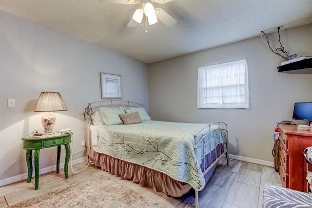 39748 MEADOWOOD LOOP, Zephyrhills, FL 33542