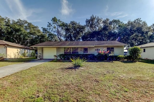 39748 MEADOWOOD LOOP, Zephyrhills, FL 33542