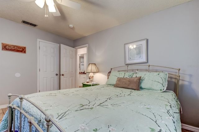 39748 MEADOWOOD LOOP, Zephyrhills, FL 33542