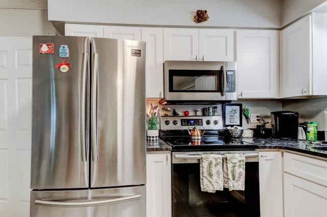 39748 MEADOWOOD LOOP, Zephyrhills, FL 33542