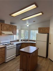 7051 Ellis 10, Huntington Beach, CA 92648