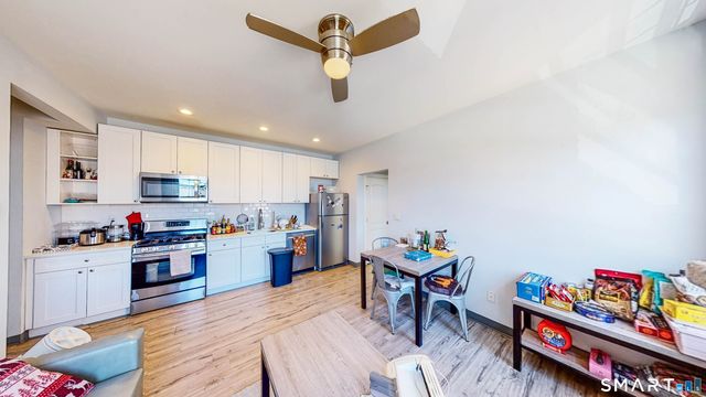 245 Whitney Avenue 2L, New Haven, CT 06511
