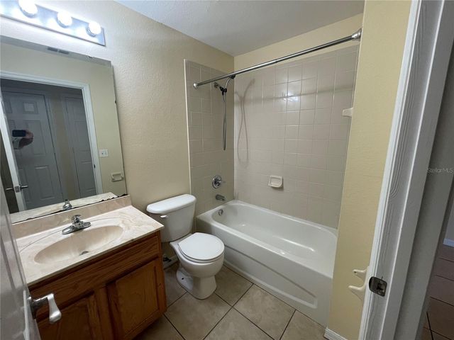 1406 VISTA DEL LAGO BOULEVARD, Dundee, FL 33838