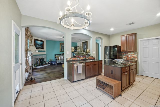 11819 CAMP REAL, San Antonio, TX 78253