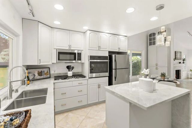 204 Cerco Rosado, San Marcos, CA 92069