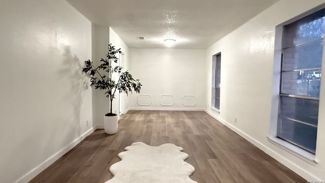 6411 Green Top, San Antonio, TX 78233