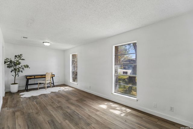 6411 Green Top, San Antonio, TX 78233