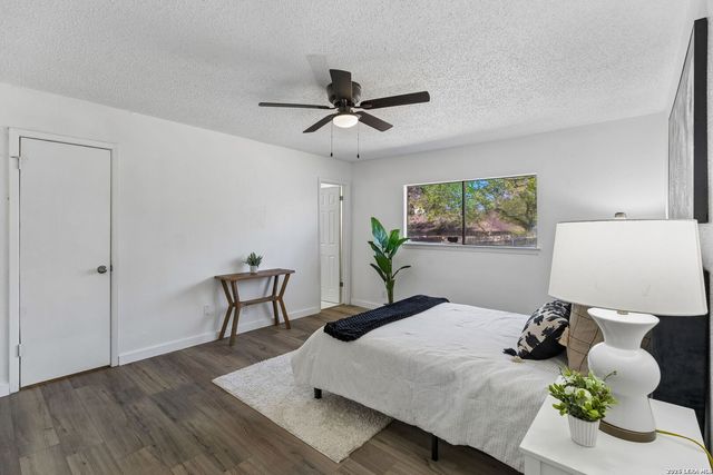 6411 Green Top, San Antonio, TX 78233