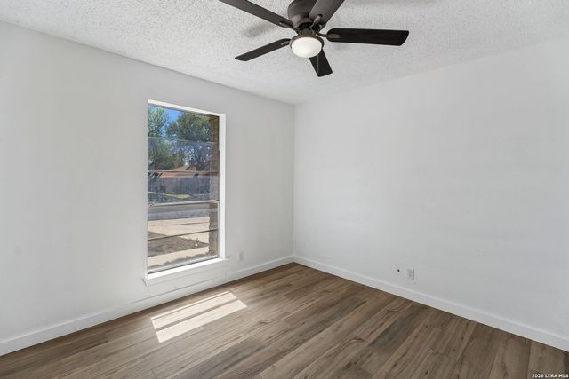 6411 Green Top, San Antonio, TX 78233