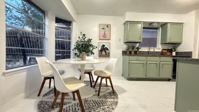 6411 Green Top, San Antonio, TX 78233