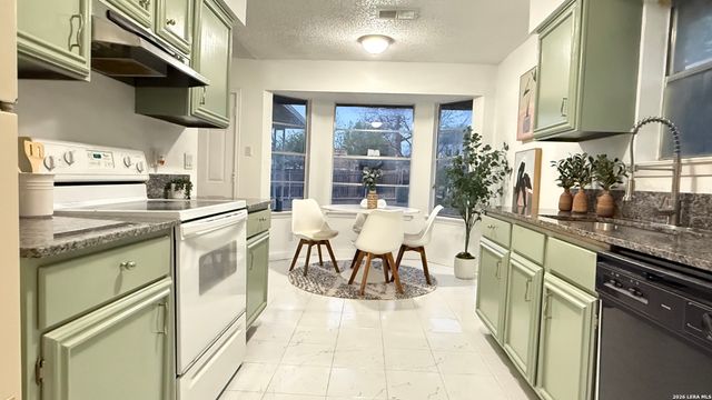 6411 Green Top, San Antonio, TX 78233