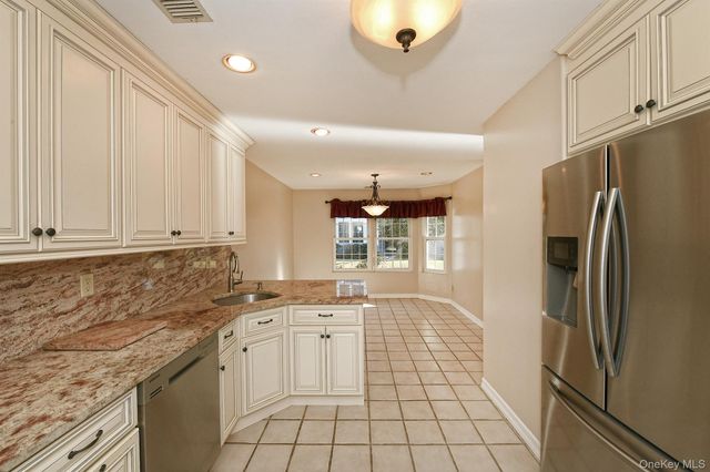 104 Lakebridge Drive N, Kings Park, NY 11754