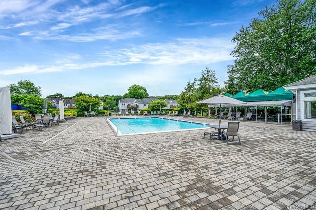 104 Lakebridge Drive N, Kings Park, NY 11754