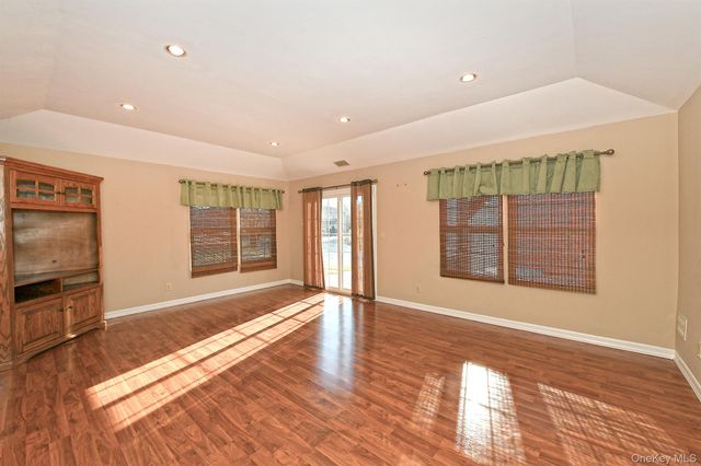 104 Lakebridge Drive N, Kings Park, NY 11754