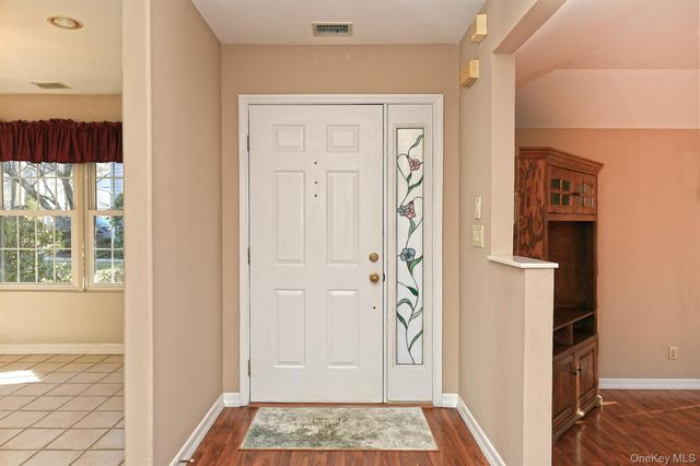 104 Lakebridge Drive N, Kings Park, NY 11754