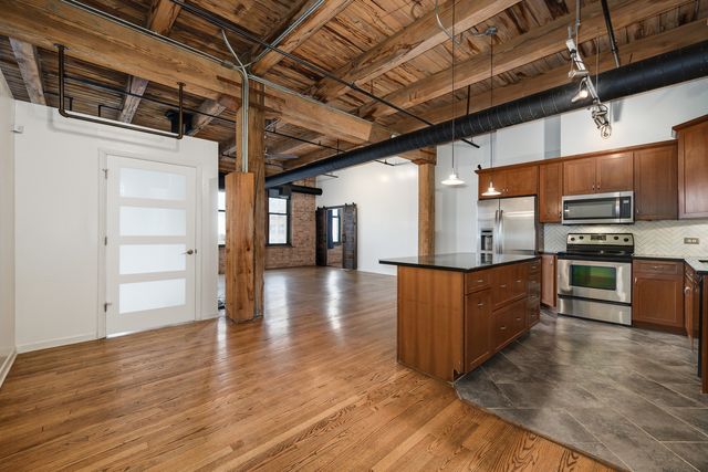 331 S PEORIA Street 405, Chicago, IL 60607
