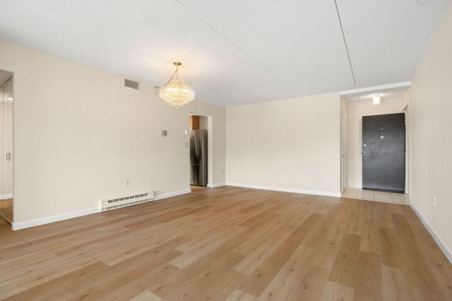 51 Melrose St 5F, Melrose, MA 02176
