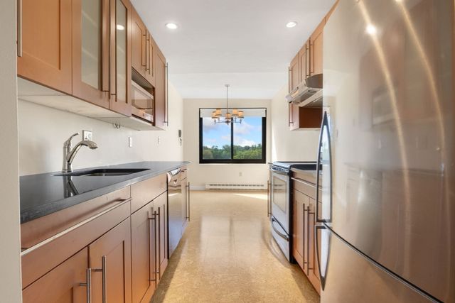 51 Melrose St 5F, Melrose, MA 02176