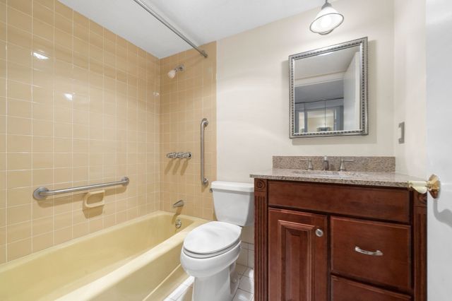 51 Melrose St 5F, Melrose, MA 02176