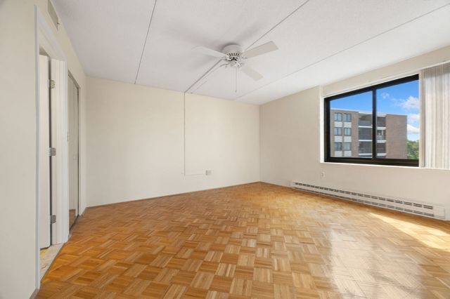 51 Melrose St 5F, Melrose, MA 02176