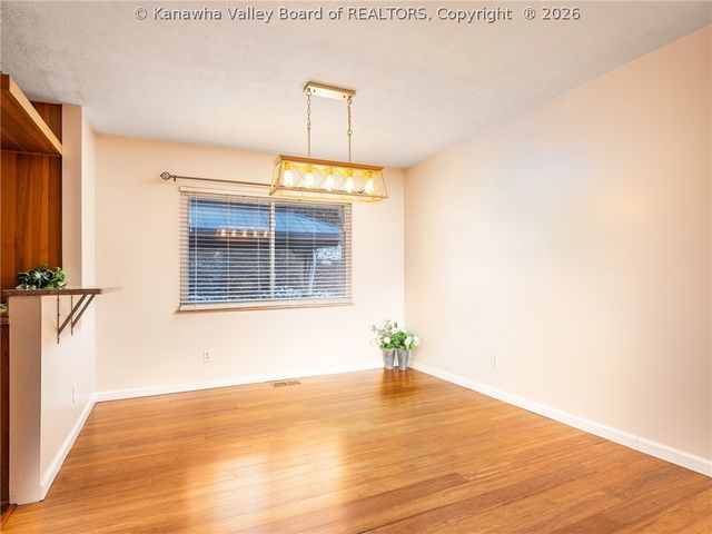 313 Eureka Road, Charleston, WV 25314