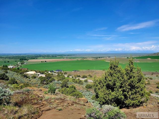 L17B5 Outlaw Pass, Menan, ID 83434