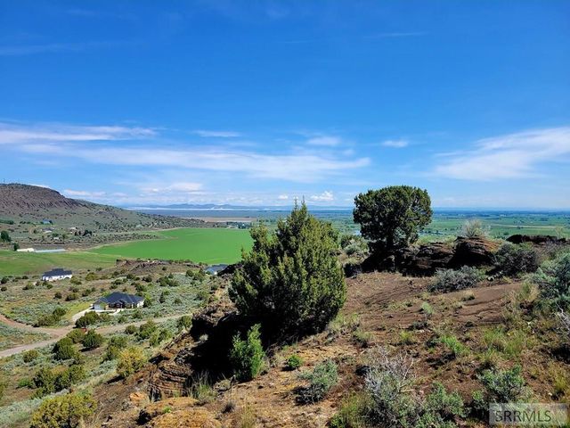 L17B5 Outlaw Pass, Menan, ID 83434