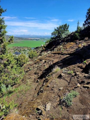 L17B5 Outlaw Pass, Menan, ID 83434