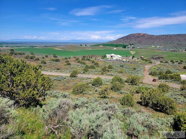 L17B5 Outlaw Pass, Menan, ID 83434