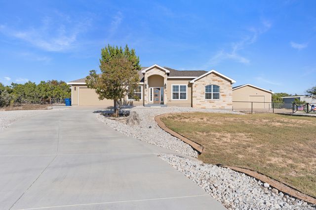 710 Stars And Stripes, Fischer, TX 78623