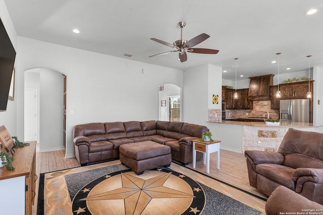 710 Stars And Stripes, Fischer, TX 78623