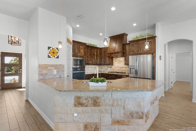 710 Stars And Stripes, Fischer, TX 78623