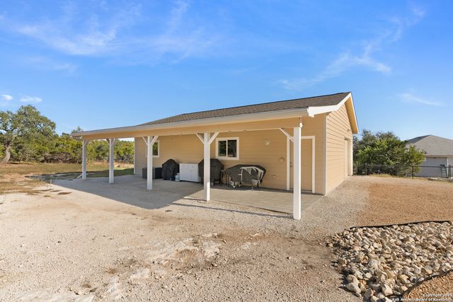 710 Stars And Stripes, Fischer, TX 78623