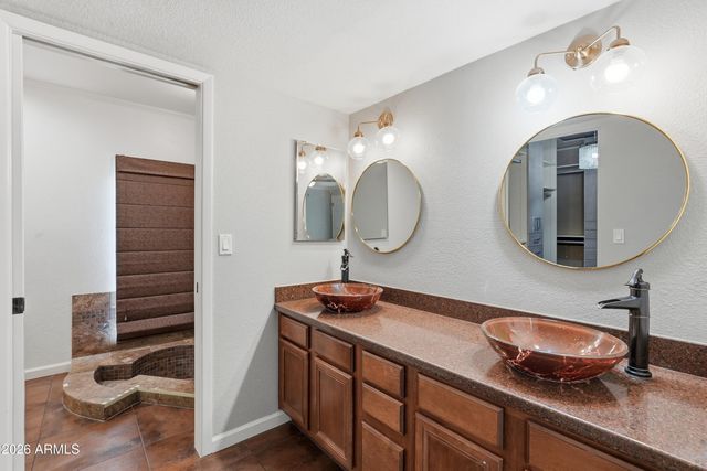 6119 E HARVARD Street E, Scottsdale, AZ 85257