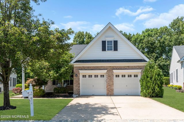 44 Winged Foot Road, Jackson, NJ 08527