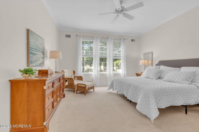 44 Winged Foot Road, Jackson, NJ 08527