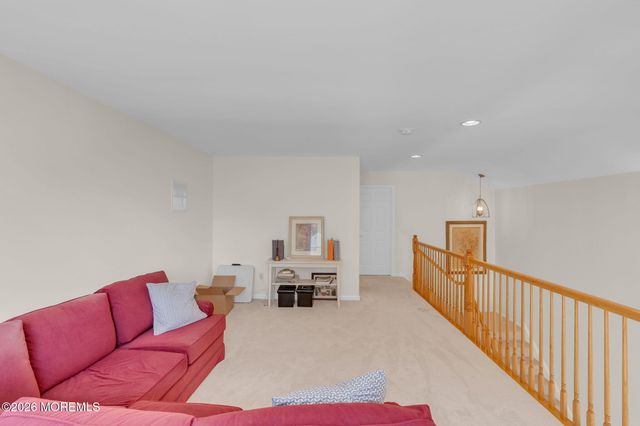 44 Winged Foot Road, Jackson, NJ 08527