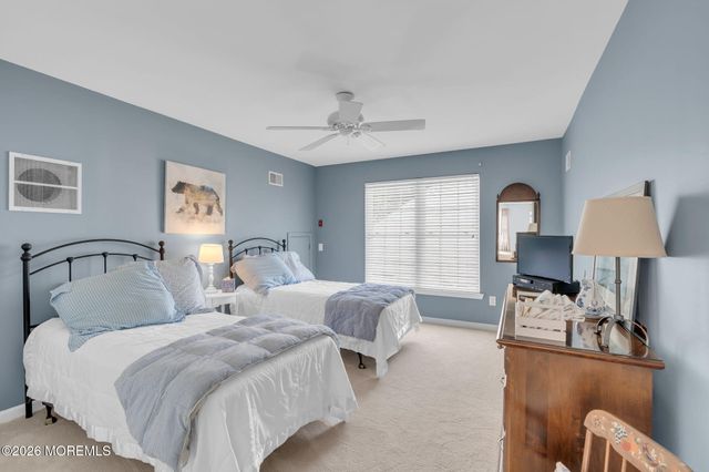 44 Winged Foot Road, Jackson, NJ 08527