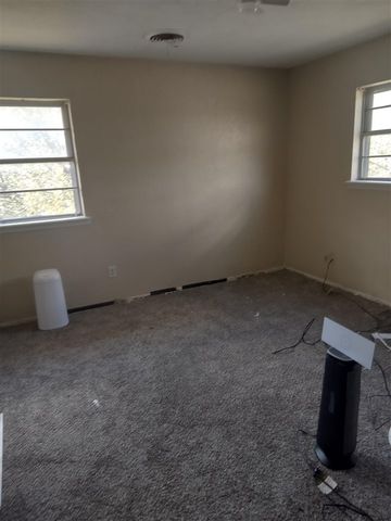 4828 NW Williams Ave, Lawton, OK 73505