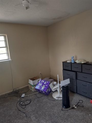 4828 NW Williams Ave, Lawton, OK 73505