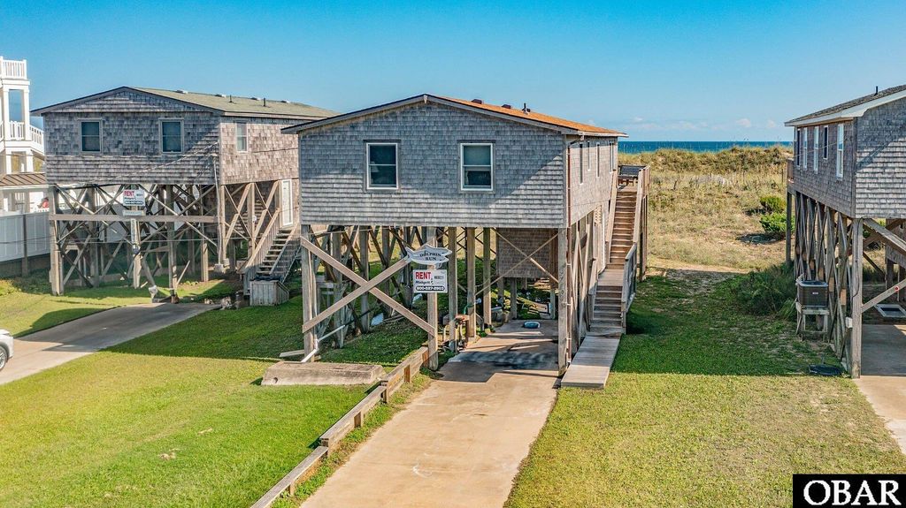 Image 1 of property listing at 57105 Lighthouse Road Lot 2, Hatteras, NC 27943