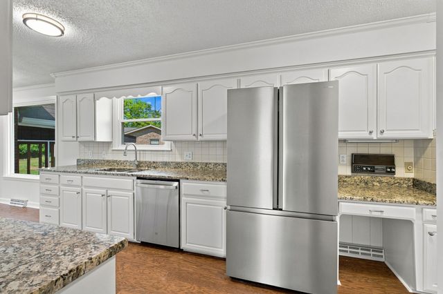 110 Highlander Dr, Hendersonville, TN 37075