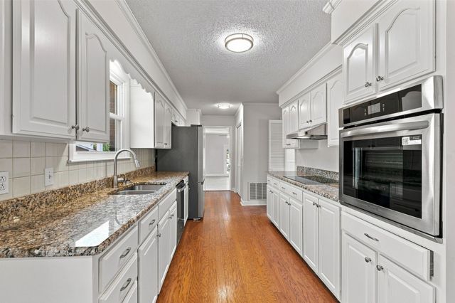 110 Highlander Dr, Hendersonville, TN 37075