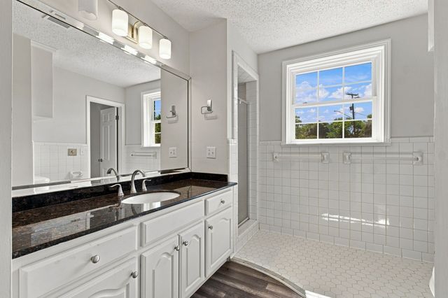 110 Highlander Dr, Hendersonville, TN 37075
