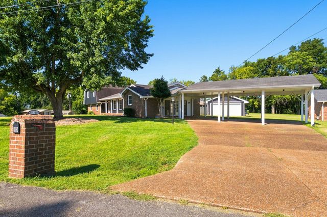 110 Highlander Dr, Hendersonville, TN 37075