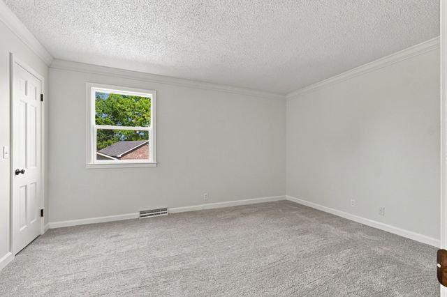 110 Highlander Dr, Hendersonville, TN 37075
