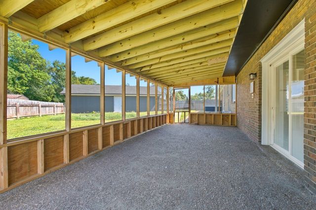 110 Highlander Dr, Hendersonville, TN 37075