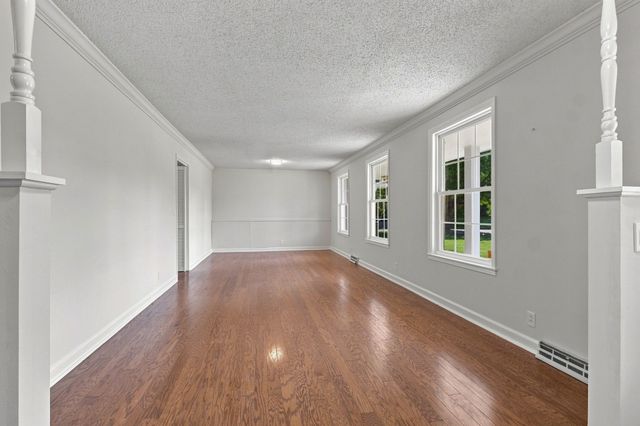 110 Highlander Dr, Hendersonville, TN 37075