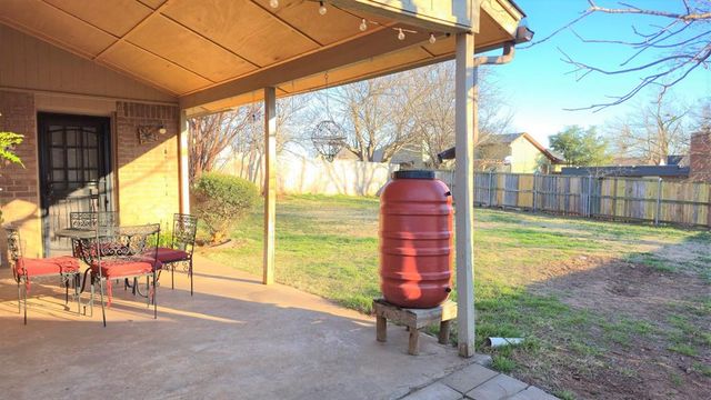 516 Elmcrest Drive, Norman, OK 73071