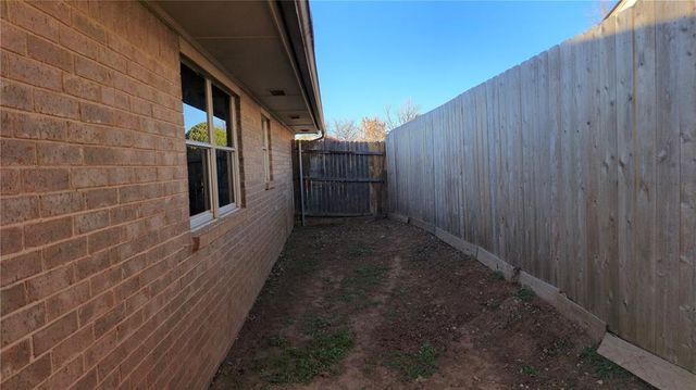 516 Elmcrest Drive, Norman, OK 73071